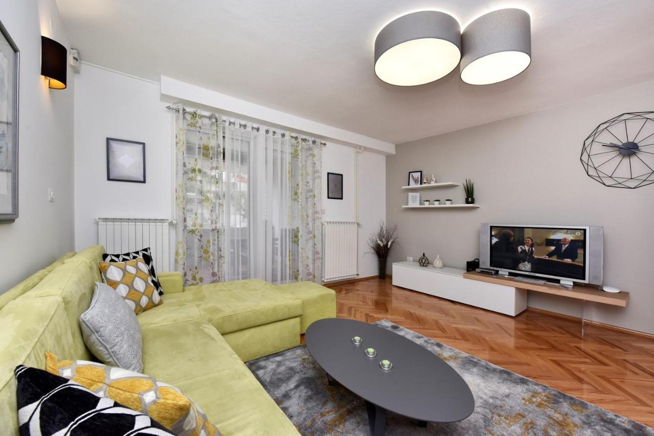 Apartments Lavizatic 波雷奇 外观 照片